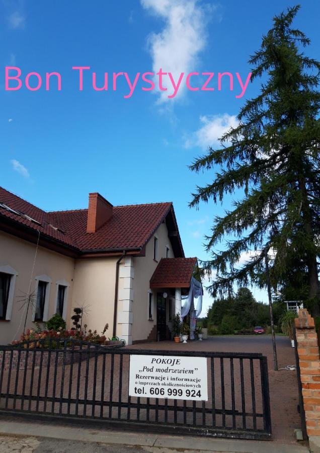 Bed and Breakfast Pensjonat Agroturystyczny Pod Modrzewiem Florczaki Exteriér fotografie