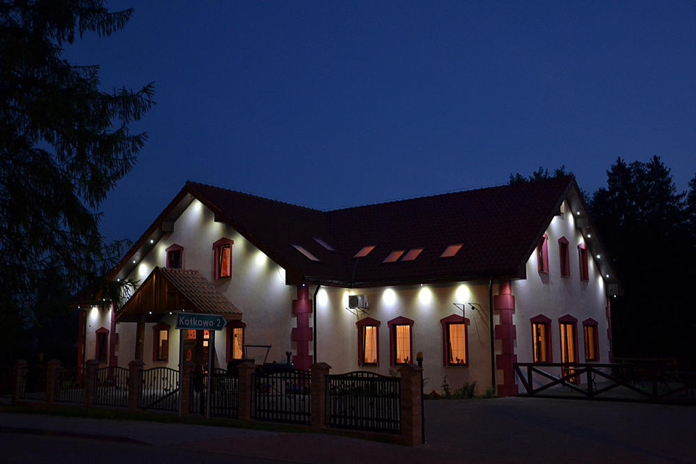 Bed and Breakfast Pensjonat Agroturystyczny Pod Modrzewiem Florczaki Exteriér fotografie